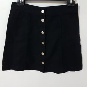 H&M A-line button down short skirt Black, size 8